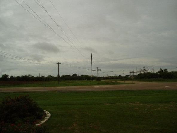 0 Lone Tree Road East End, Victoria, TX 77905